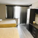 Royal Hotel Bronx