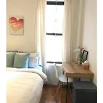 Beautiful 2Br - Heart Of Manhattan