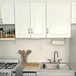 Beautiful 2Br - Heart Of Manhattan
