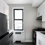 105 -5G Brand New Studio Dishwasher Elevator