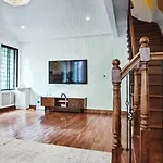 Charming Townhouse