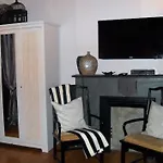 255West Guesthouse