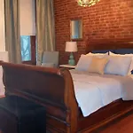 255West Guesthouse