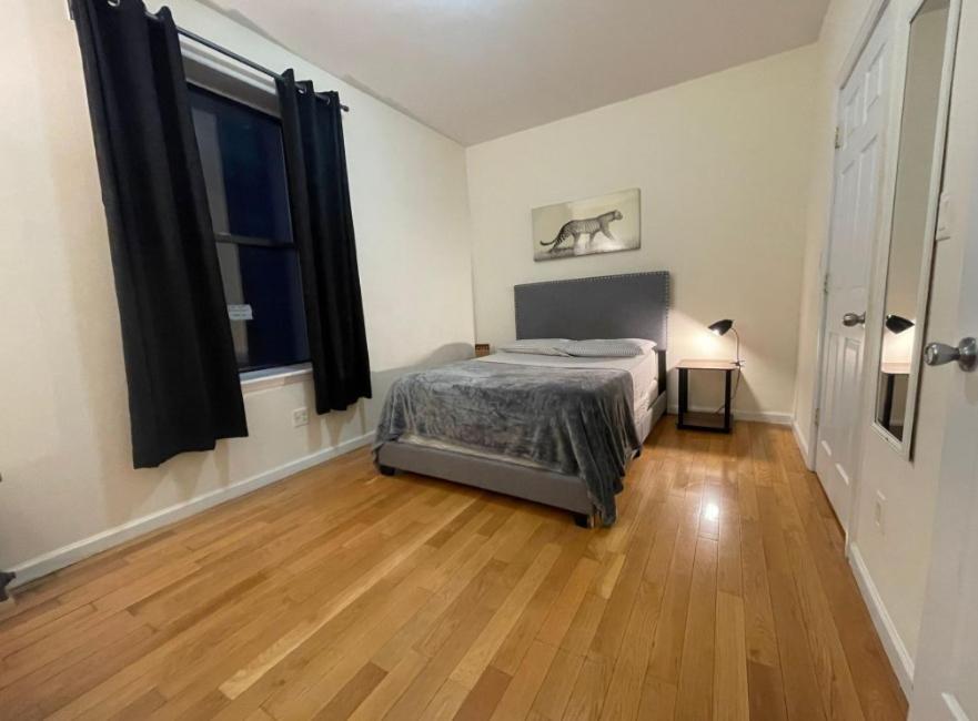 Nyc Manhattan Bedroom *