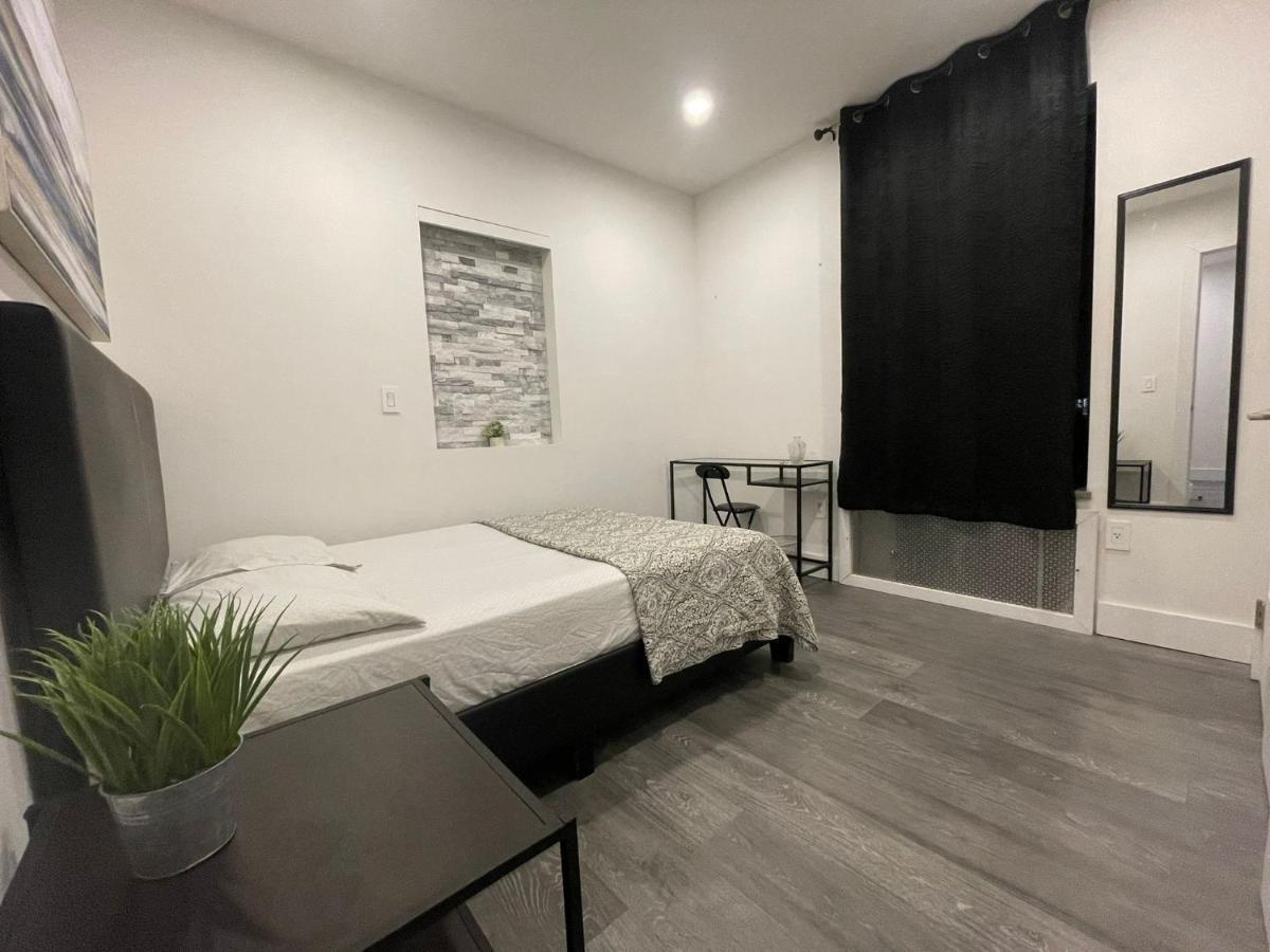 Nyc Manhattan Bedroom * New York