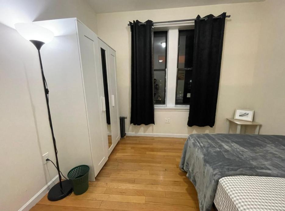 Nyc Manhattan Bedroom *