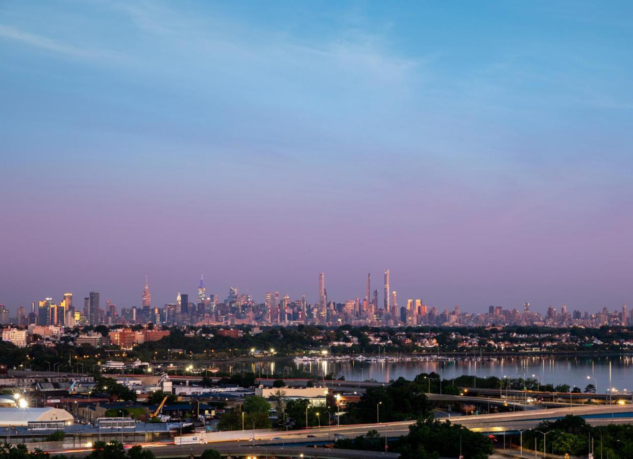 Indigo Flushing - Laguardia New York