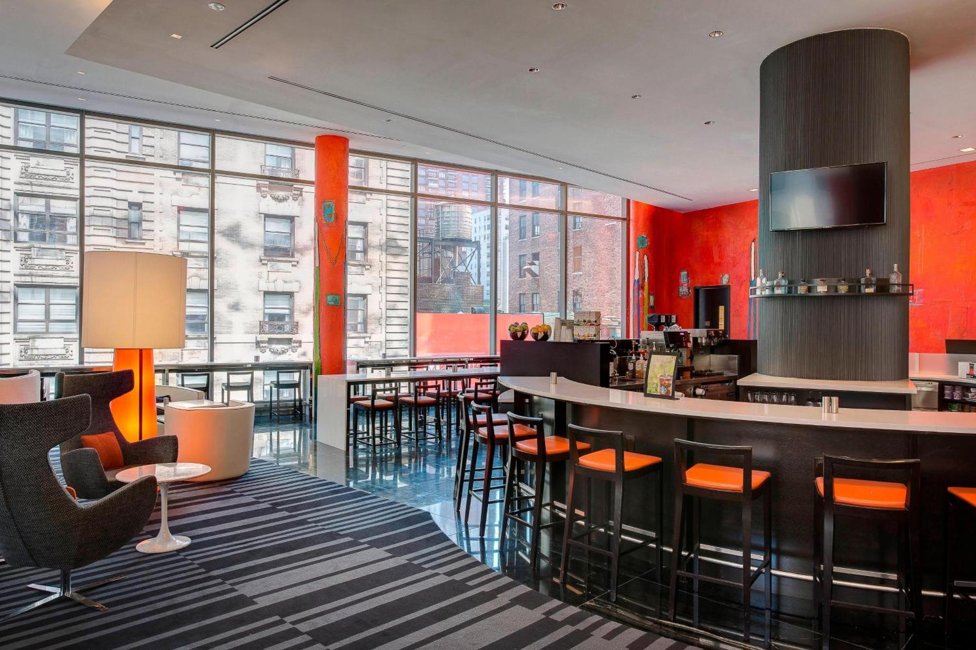 Hotel Courtyard By Marriott Manhattan/central Park 4*
