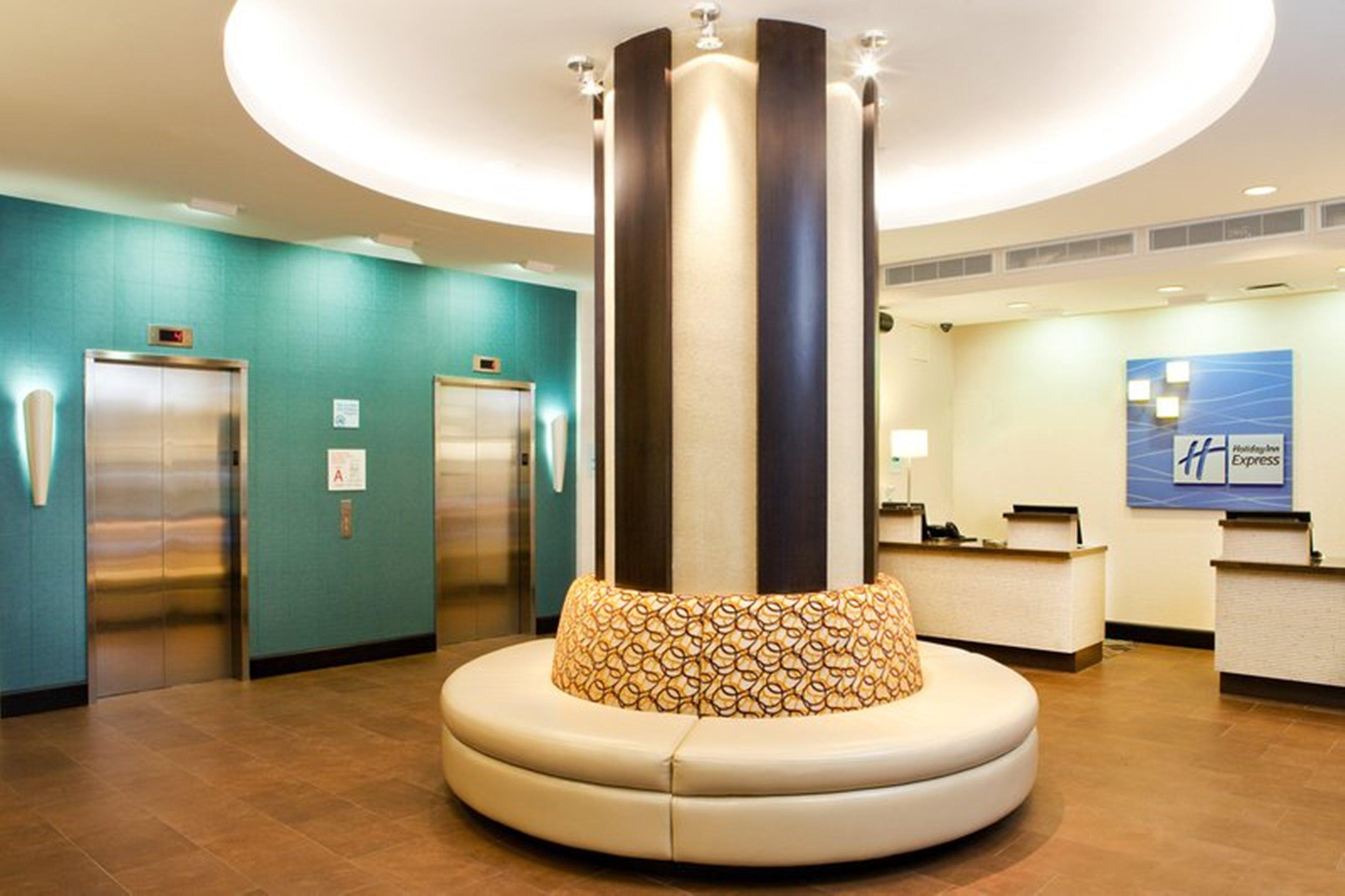 Hotel Holiday Express - Times Square South By Ihg 3*