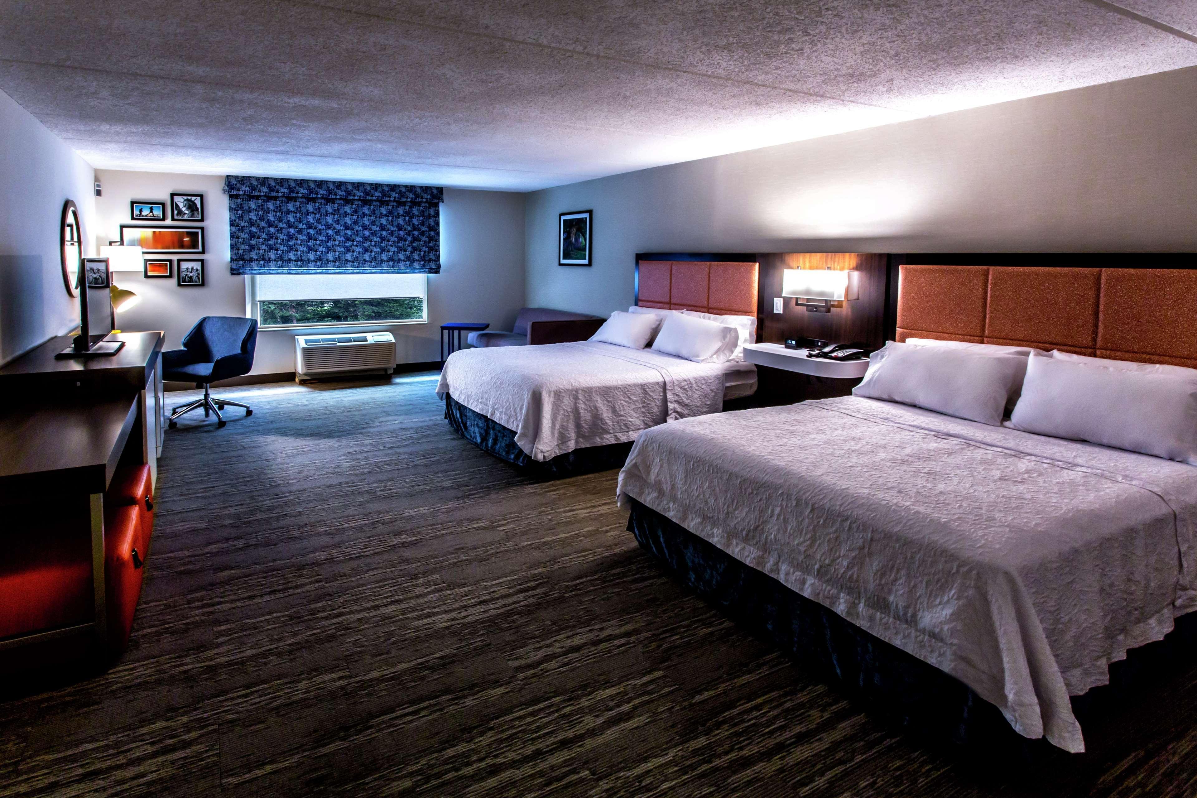Hampton & Staten Island Hotel