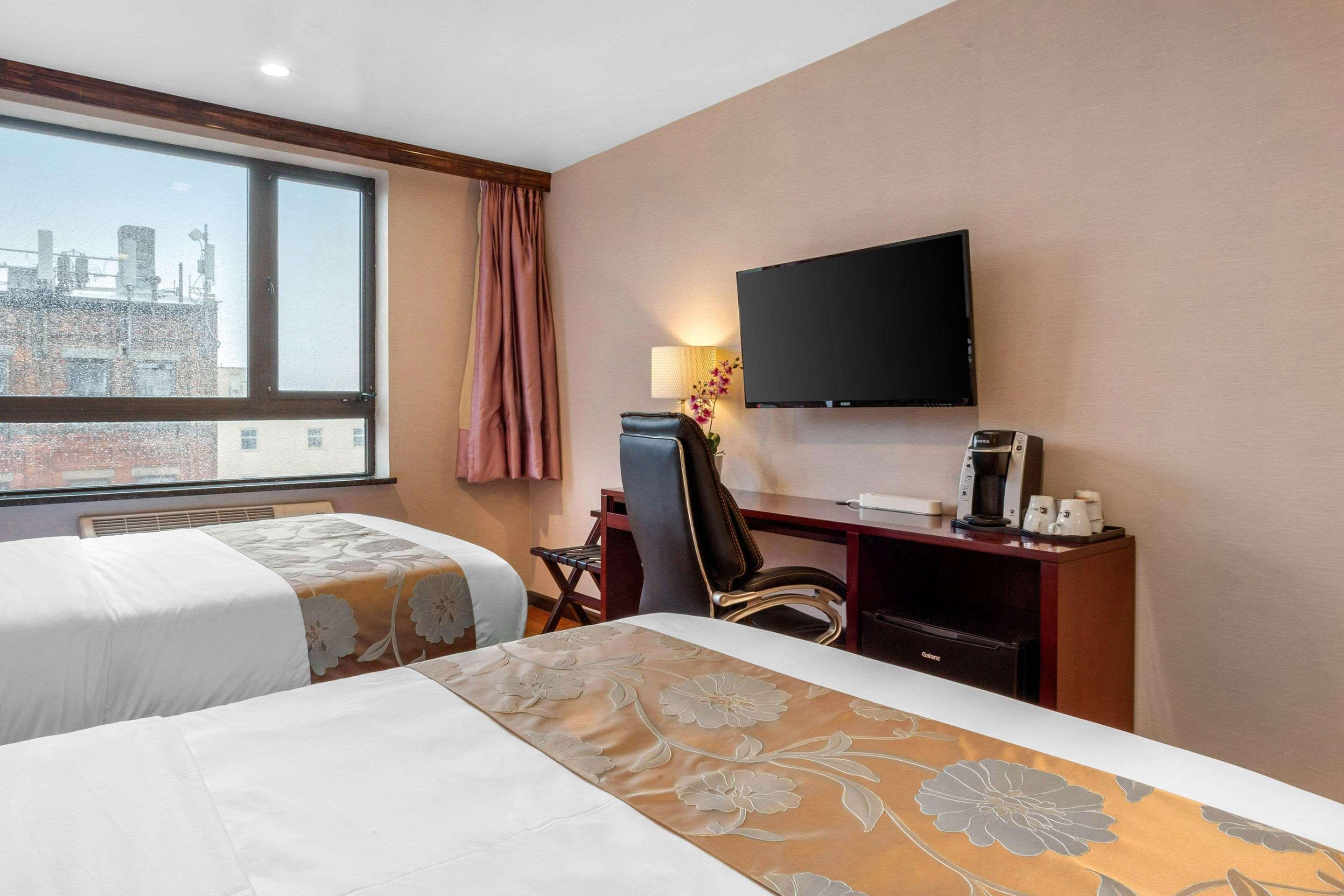 The L Hotel