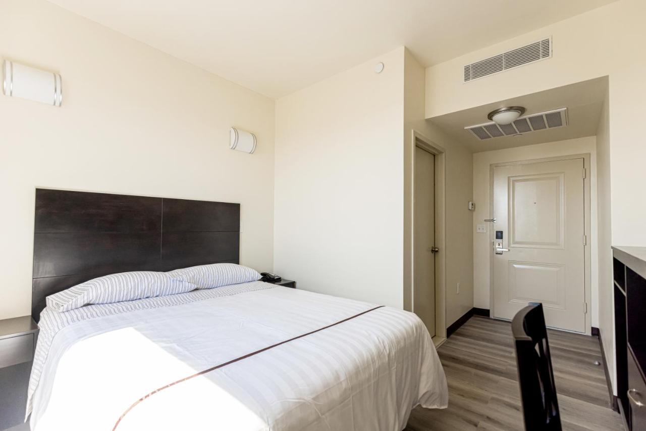 Astoria Laguardia Hotel
