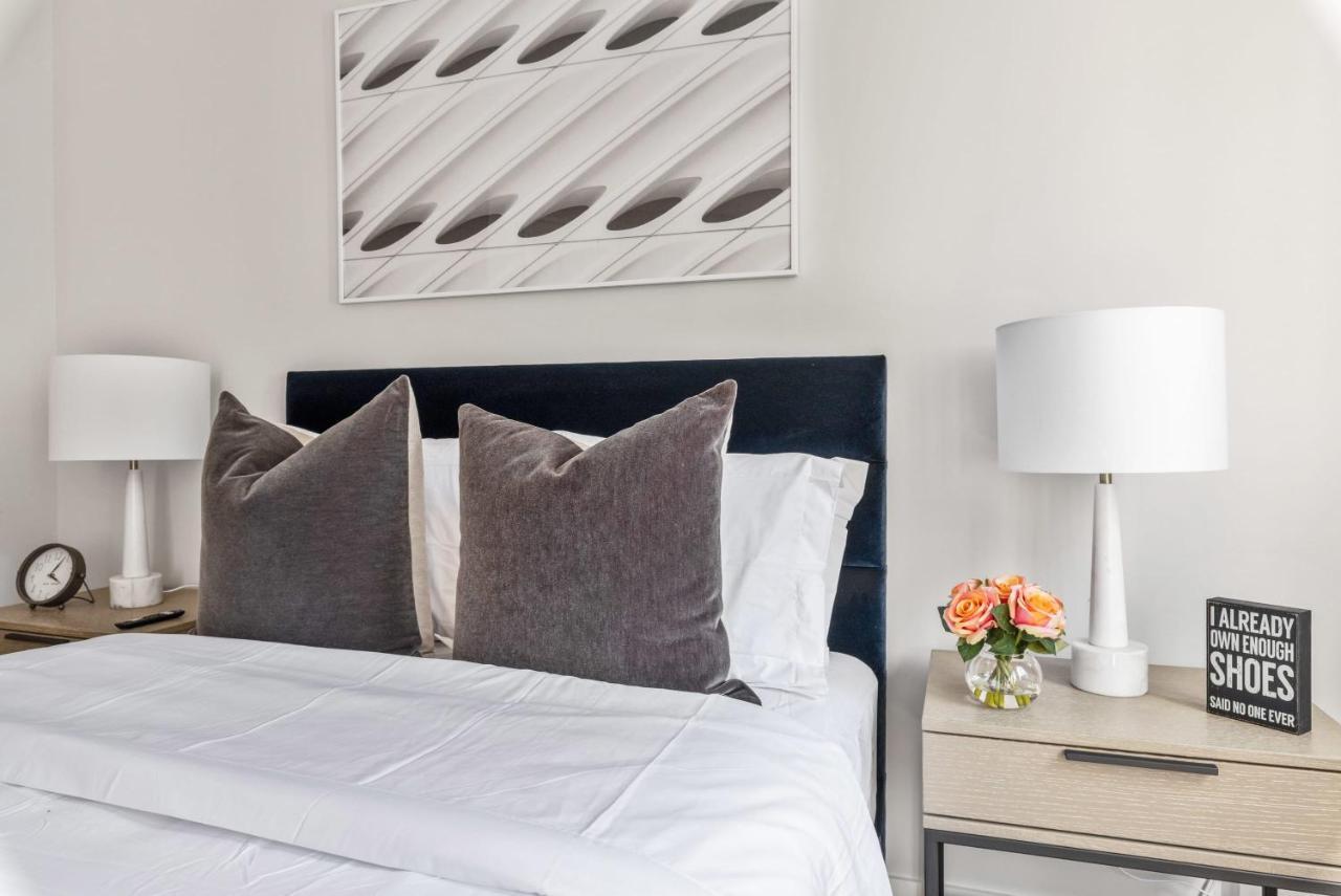 Luxe Studio In Upper East Side With Charming Juliet Balcony Ferienhaus