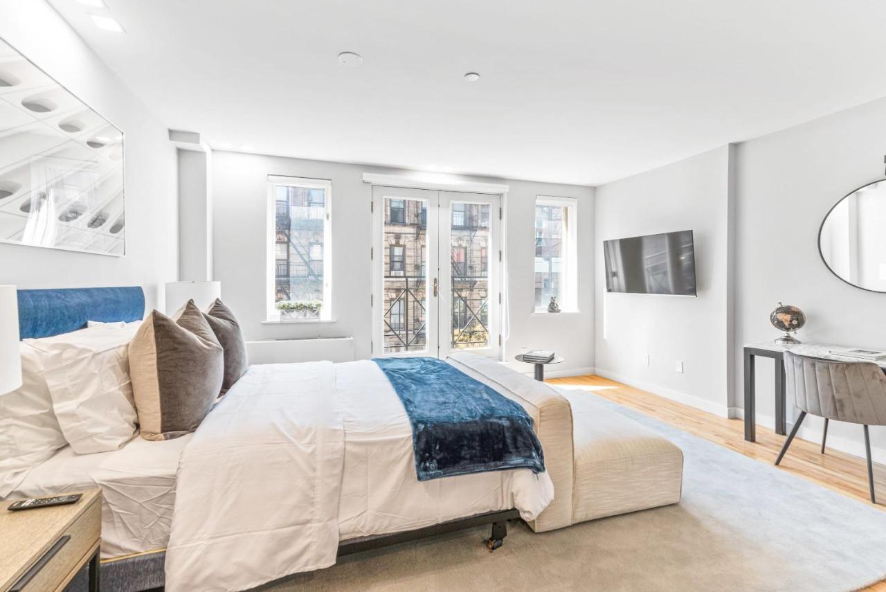 Luxe Studio In Upper East Side With Charming Juliet Balcony Ferienhaus *