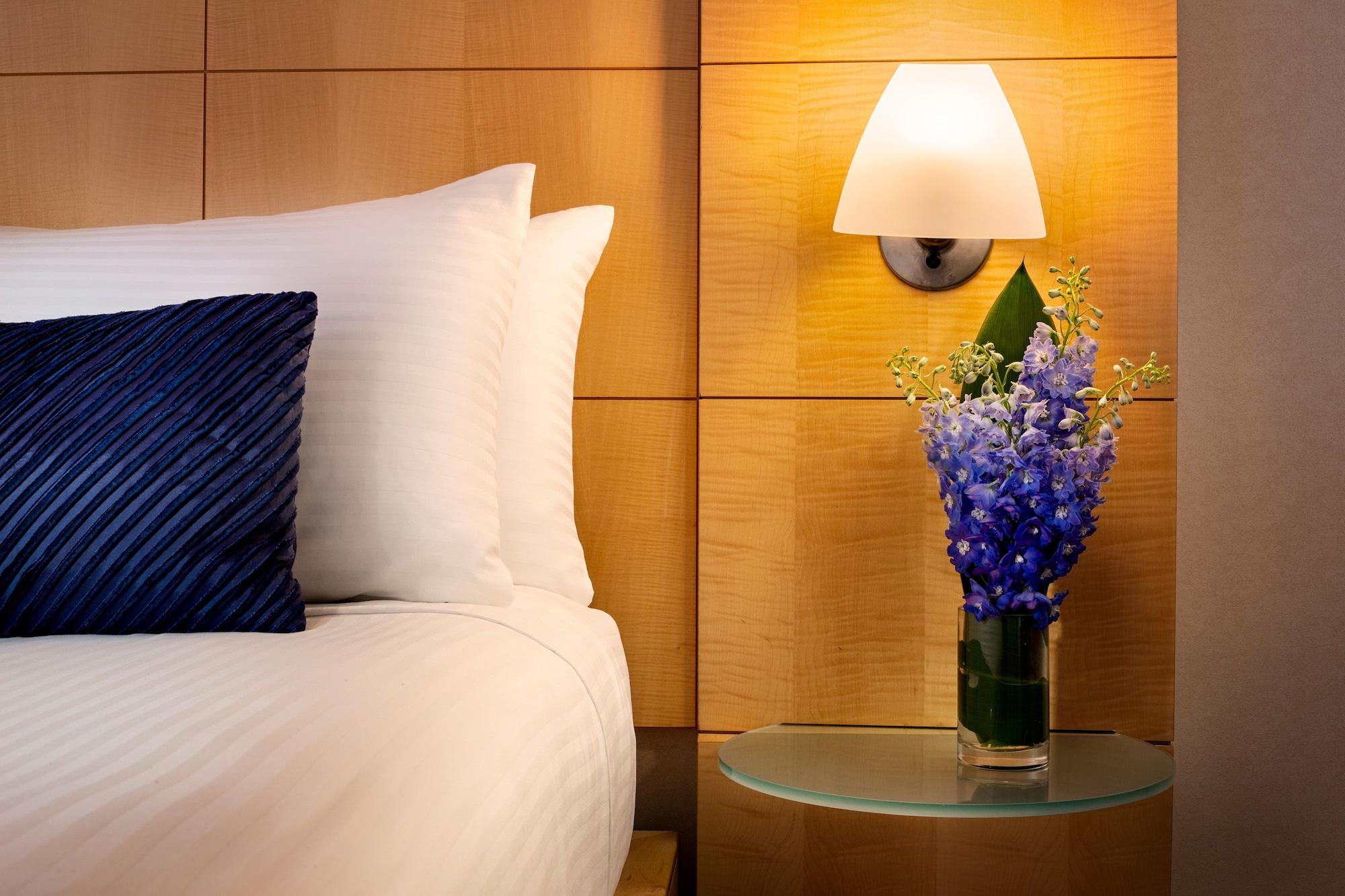 Millennium Premier Times Square Hotel 4*