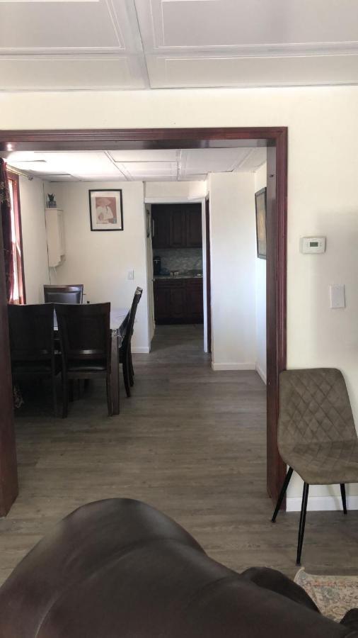 Cozy With Private Bathroom Privatunterkunft *