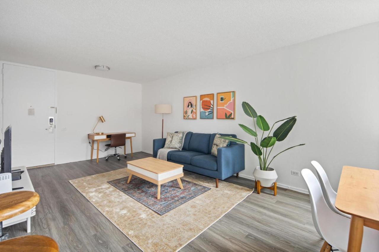 Midtown East 1br W Gym Nr East River Esplanade Nyc-1382 New York