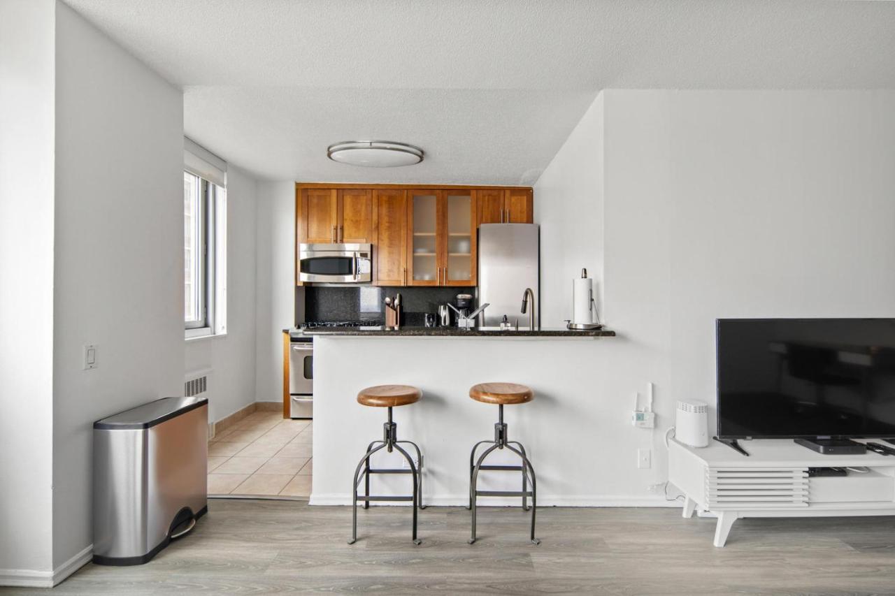 Apartment Midtown East 1br W Gym Nr East River Esplanade Nyc-1382 *