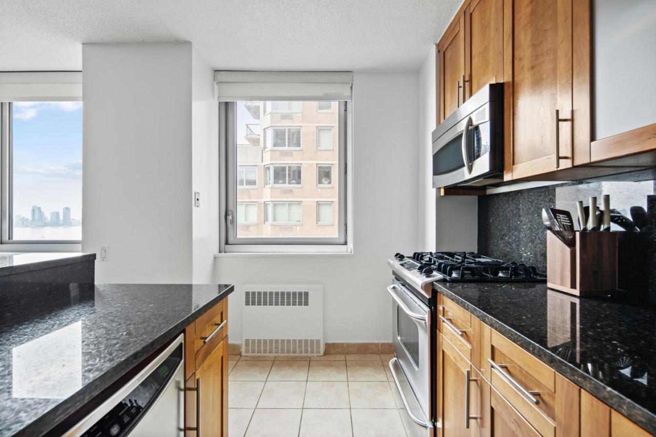 Apartment Midtown East 1br W Gym Nr East River Esplanade Nyc-1382 *