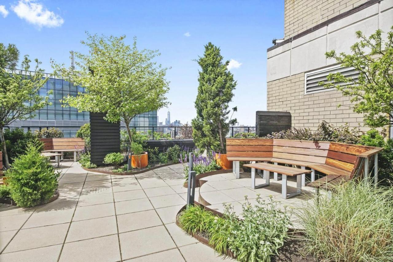 Midtown East 1br W Gym Nr East River Esplanade Nyc-1382 * New York