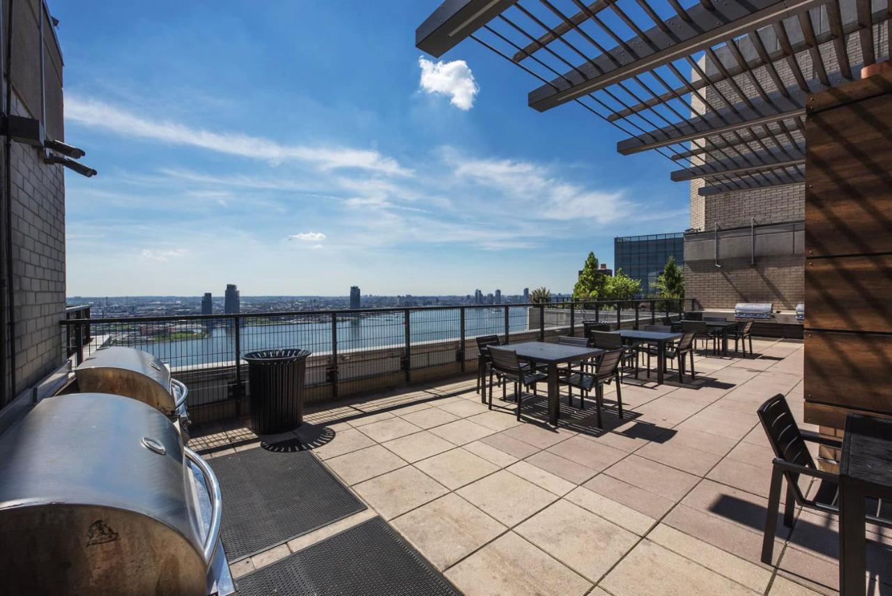 Midtown East 1br W Gym Nr East River Esplanade Nyc-1382 Apartment New York