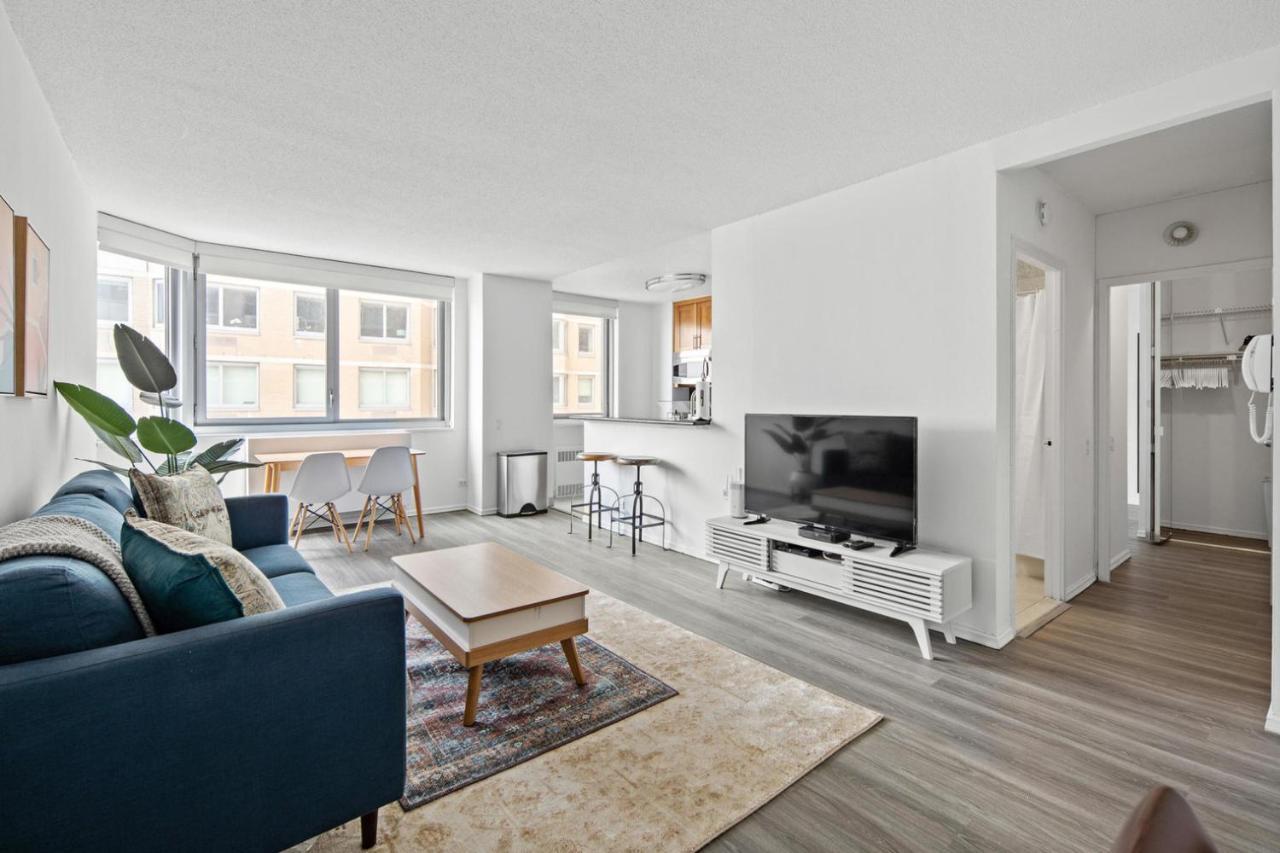 Midtown East 1br W Gym Nr East River Esplanade Nyc-1382 *
