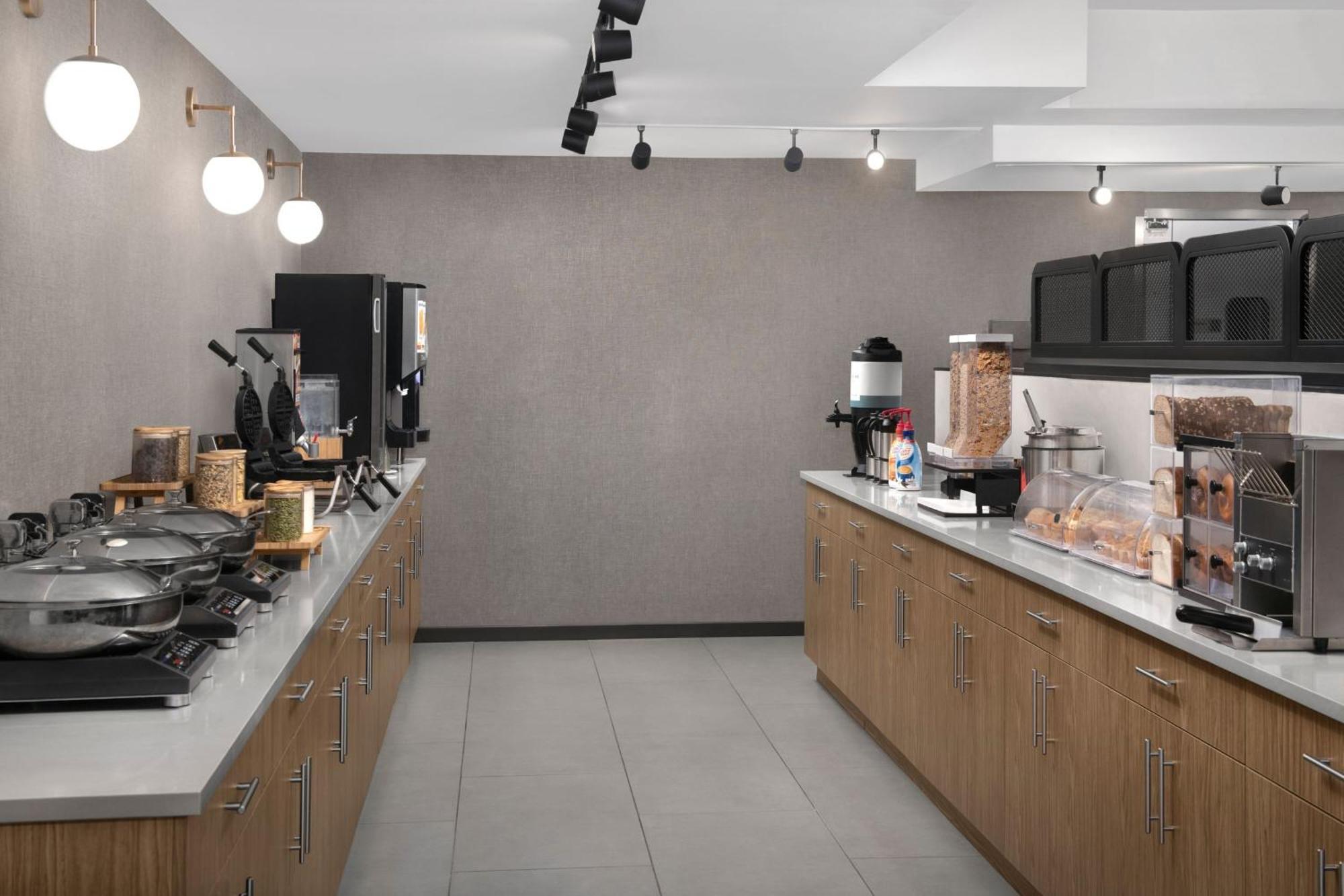 Springhill By Marriott Manhattan Times Square 3*