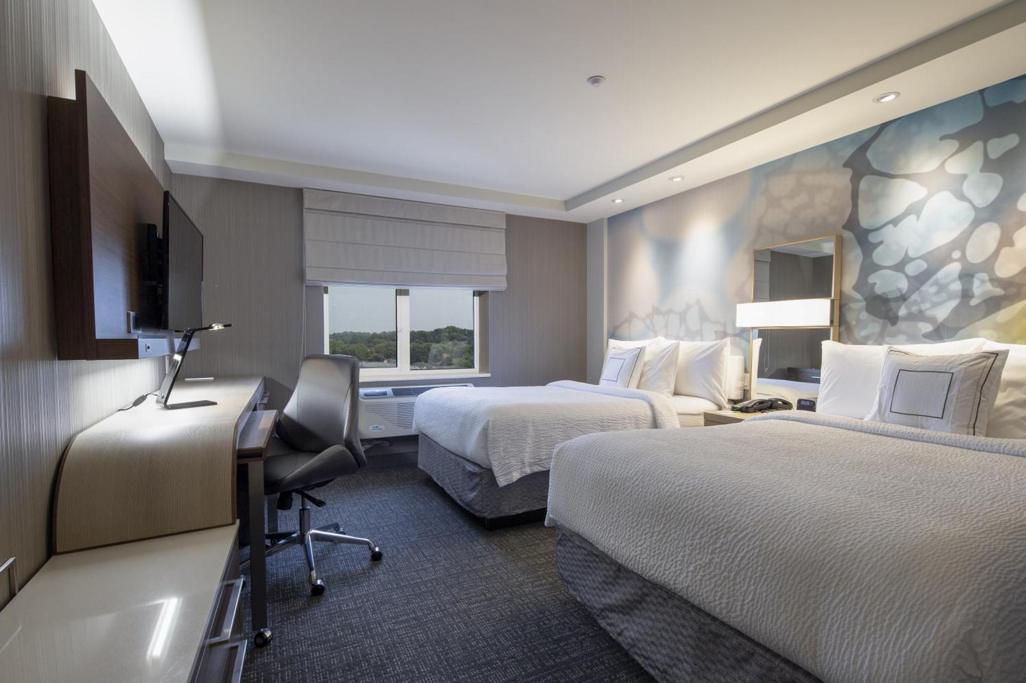 Courtyard By Marriott Queens/fresh Meadows New York