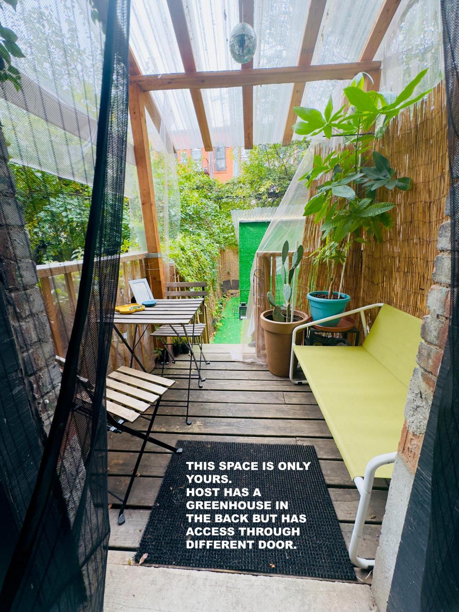 Homestay Private With Private Bathroom And Backyard