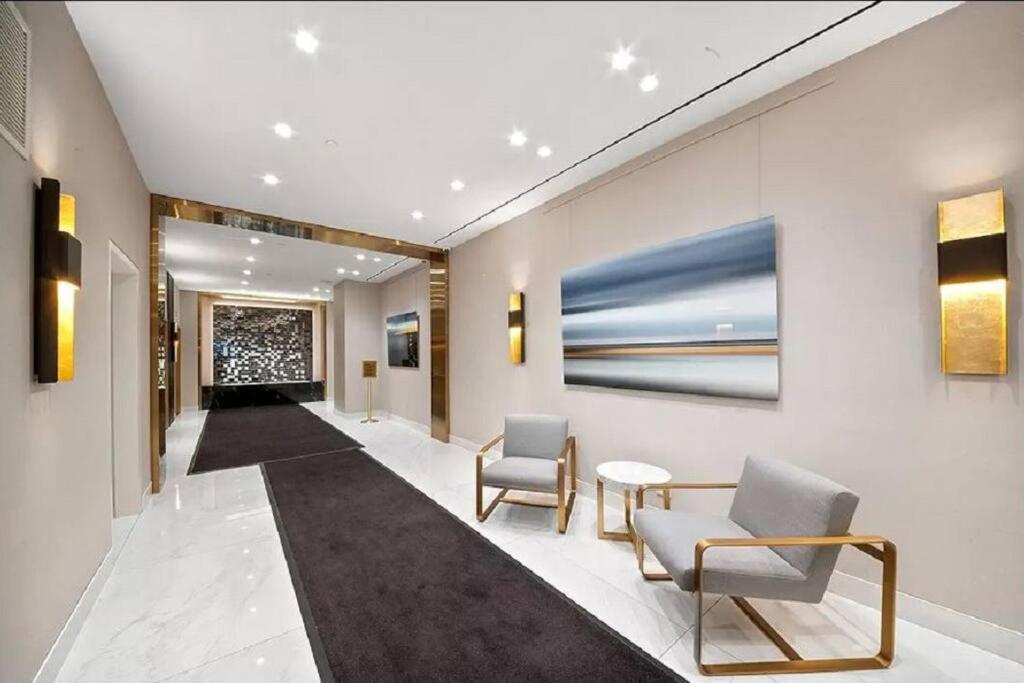 Airy 1br & 1bth - Manhattan Nyc New York