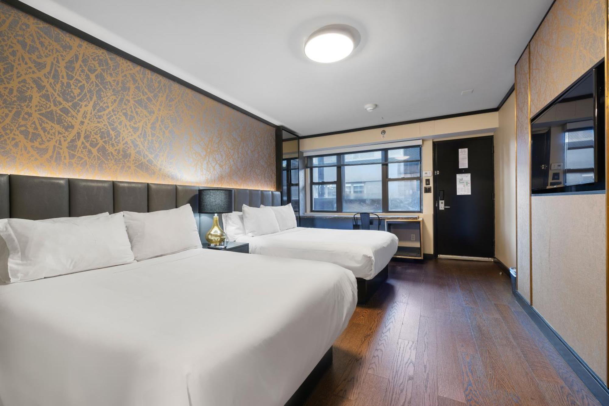 Hudson Yards 3*