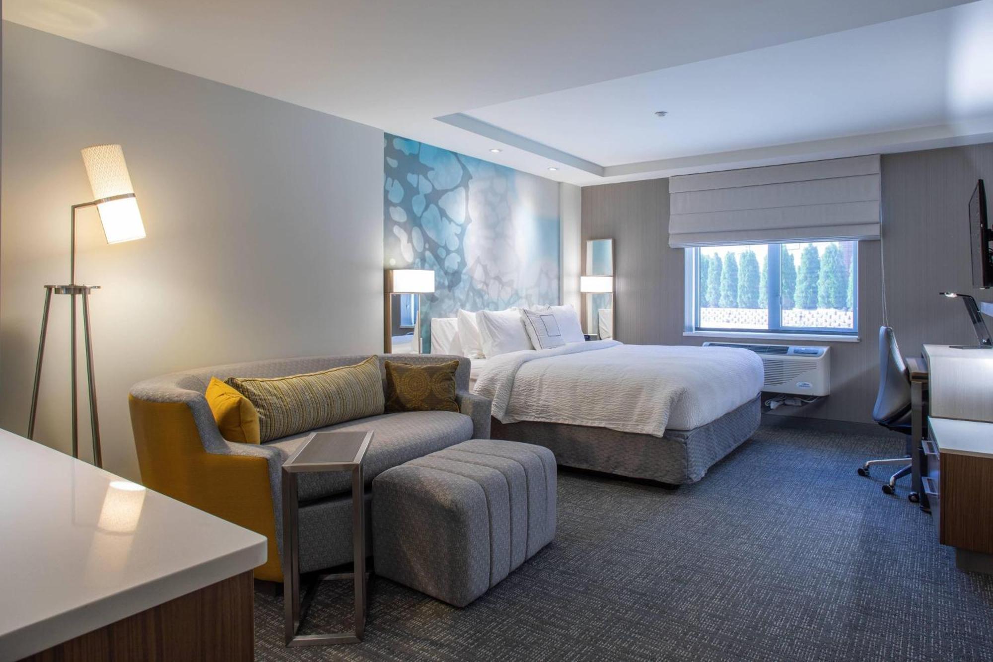Courtyard By Marriott Queens/fresh Meadows Hotel 3*