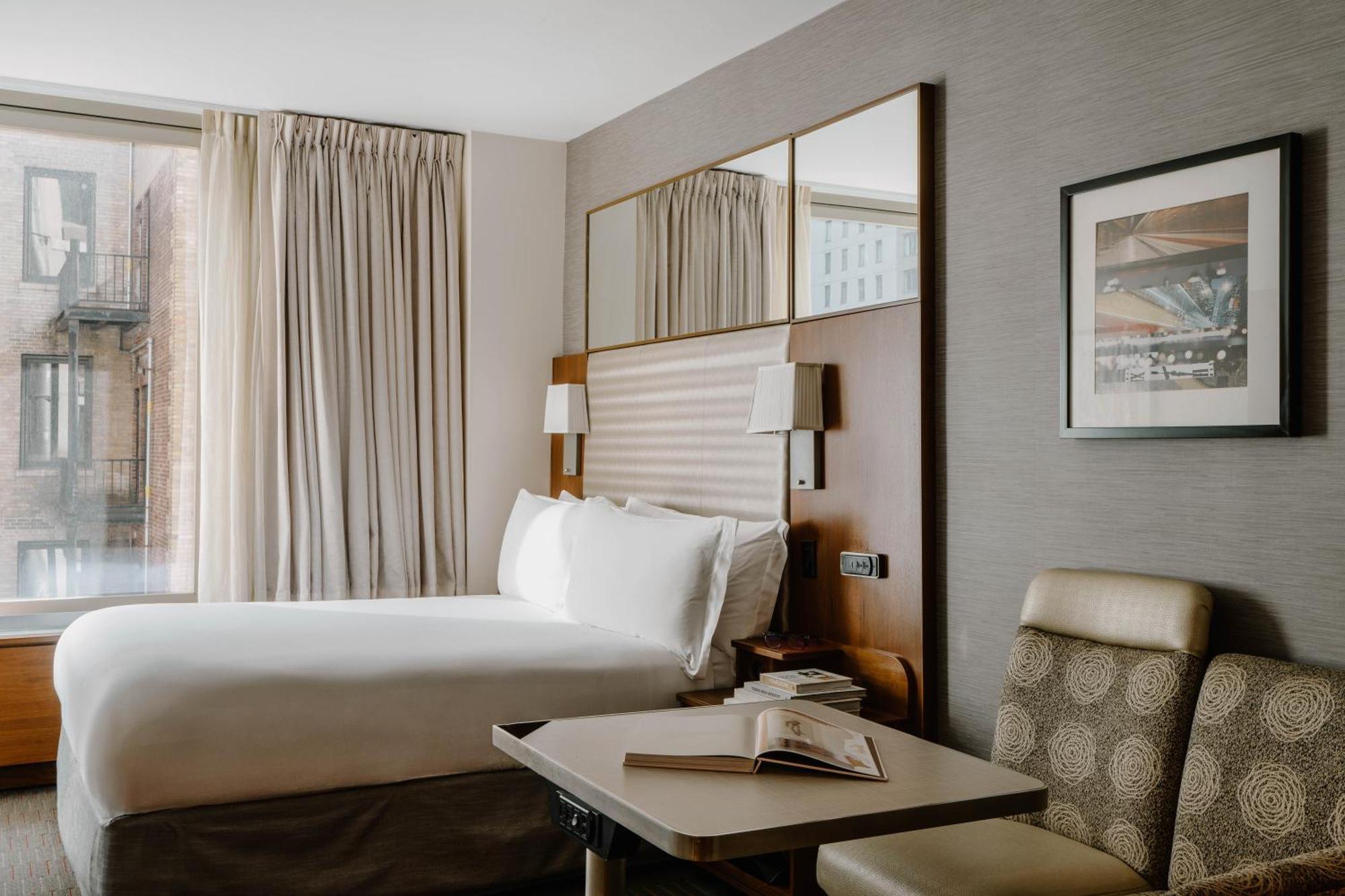 Boutique At Grand Hotel 4*