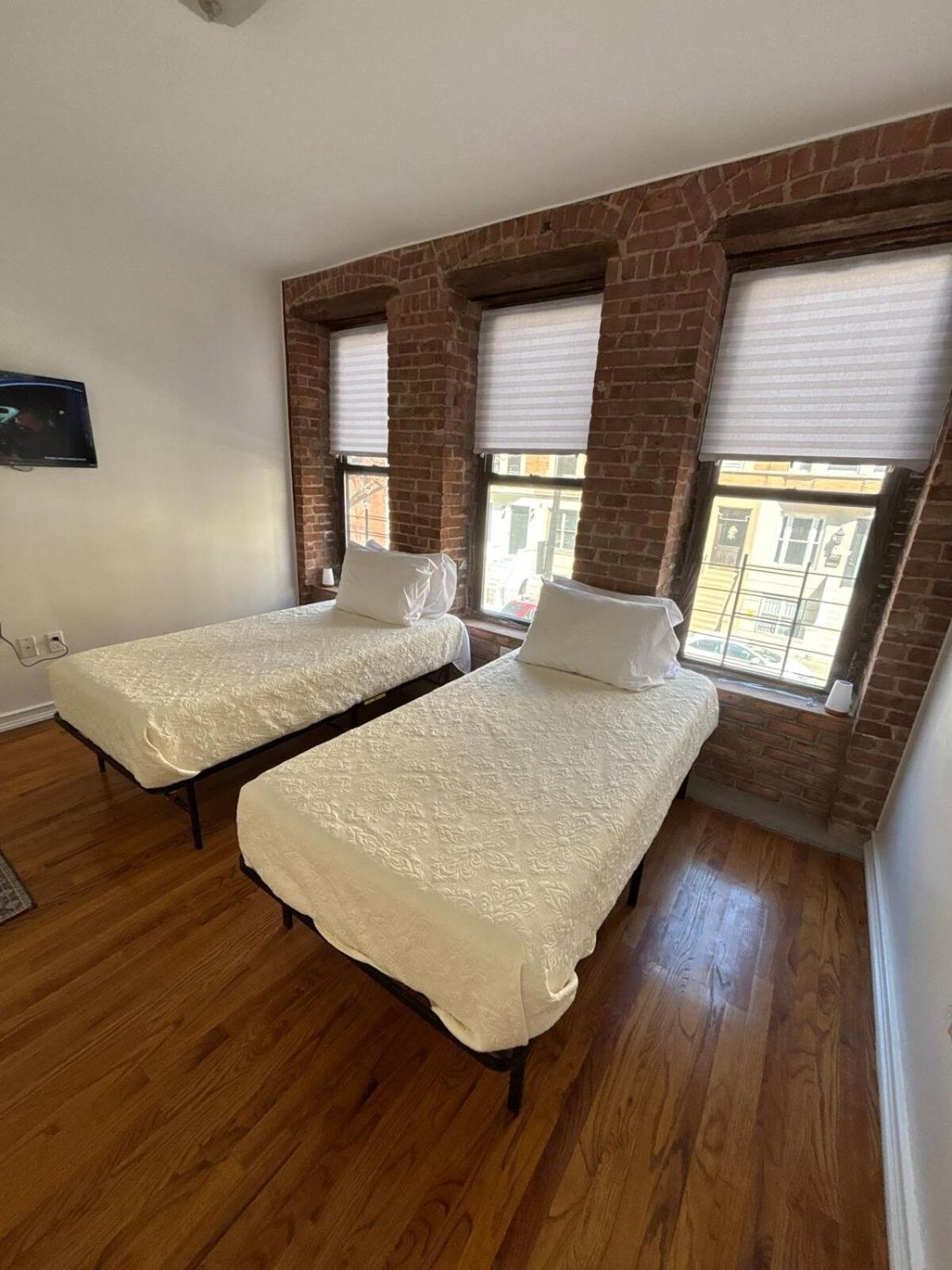 Private Bedroom And Private Bath Guest house *