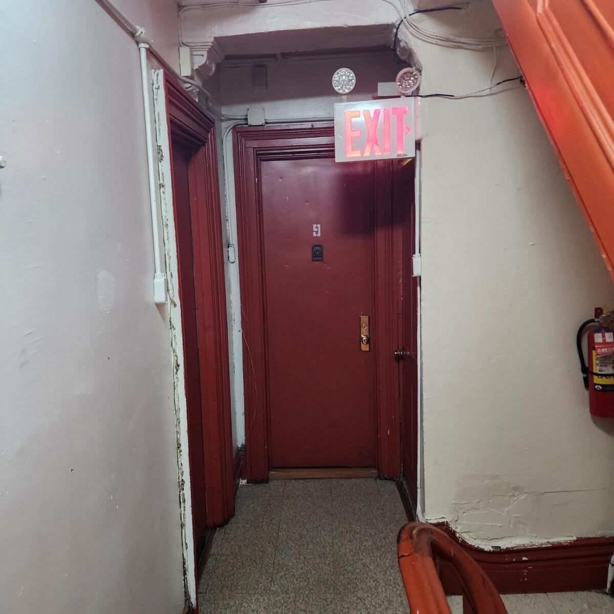 New York City Guesthouse Hostel *