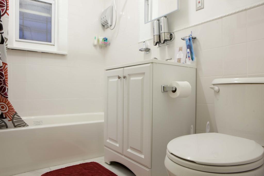 Studio And 1 Bedroom Apartments - Bronx Apartment *