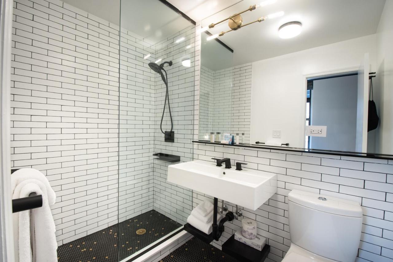 The At City 3* New York