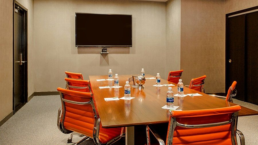 Courtyard By Marriott Manhattan/central Park Hotel