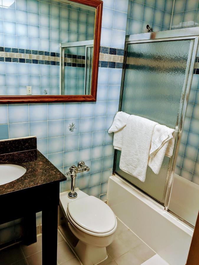 Jets Motor Hotel