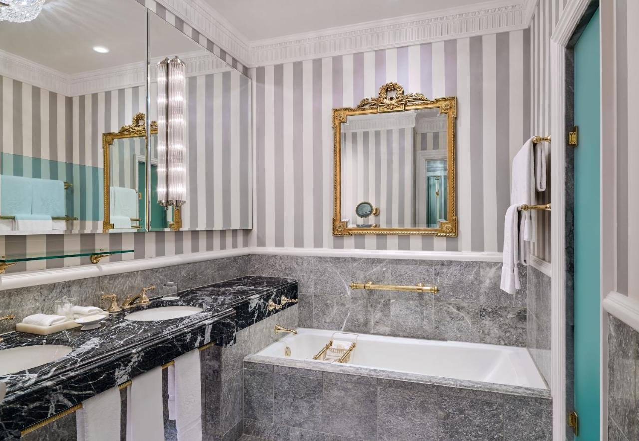5th & 55th Club Hotel New York
