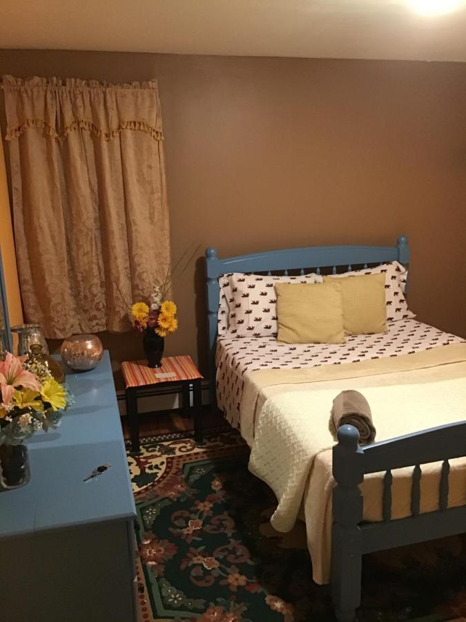 Homestay Beautiful Near Jfk And Close To Laguardia Airports New York