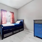 Waterfront Gem Duplex 3 Bedroom 2Floor In Whitestone Bronx Free Parking