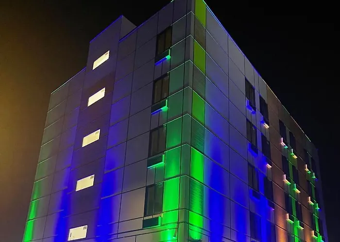 Casa Blanca Hotel Brooklyn
