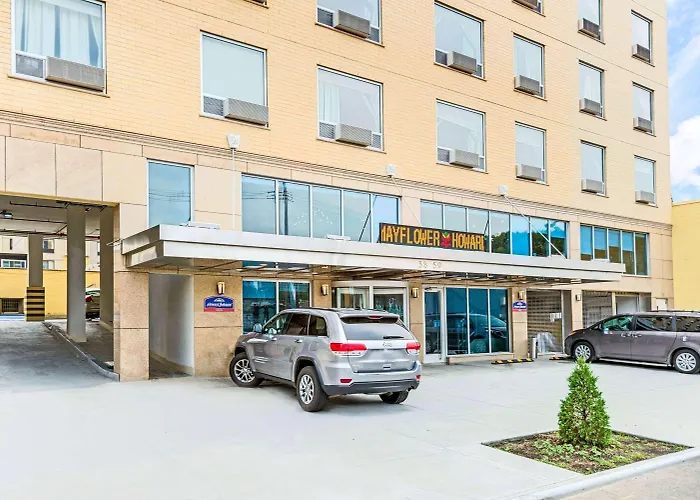 Howard Johnson By Wyndham Long Island City