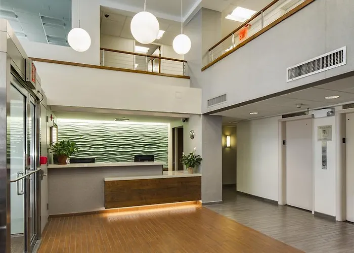 Seafarers International House
