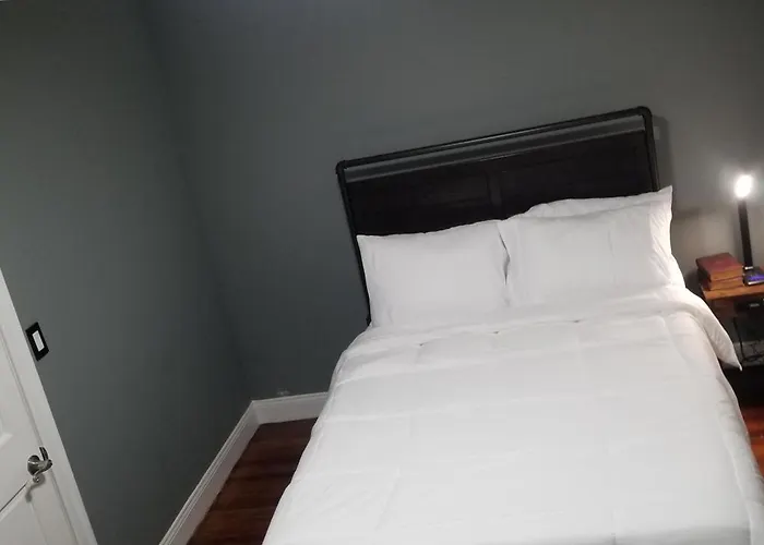 A Comfy Place In Queens