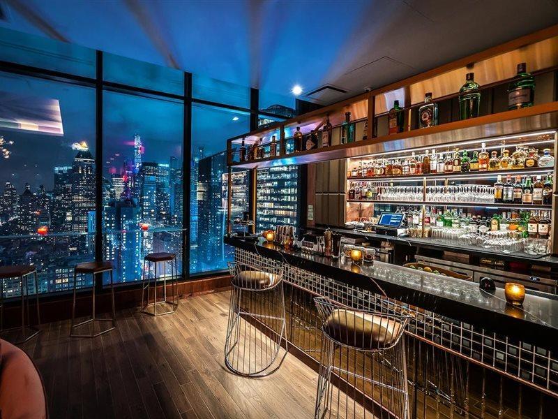 Aliz Times Square 4*