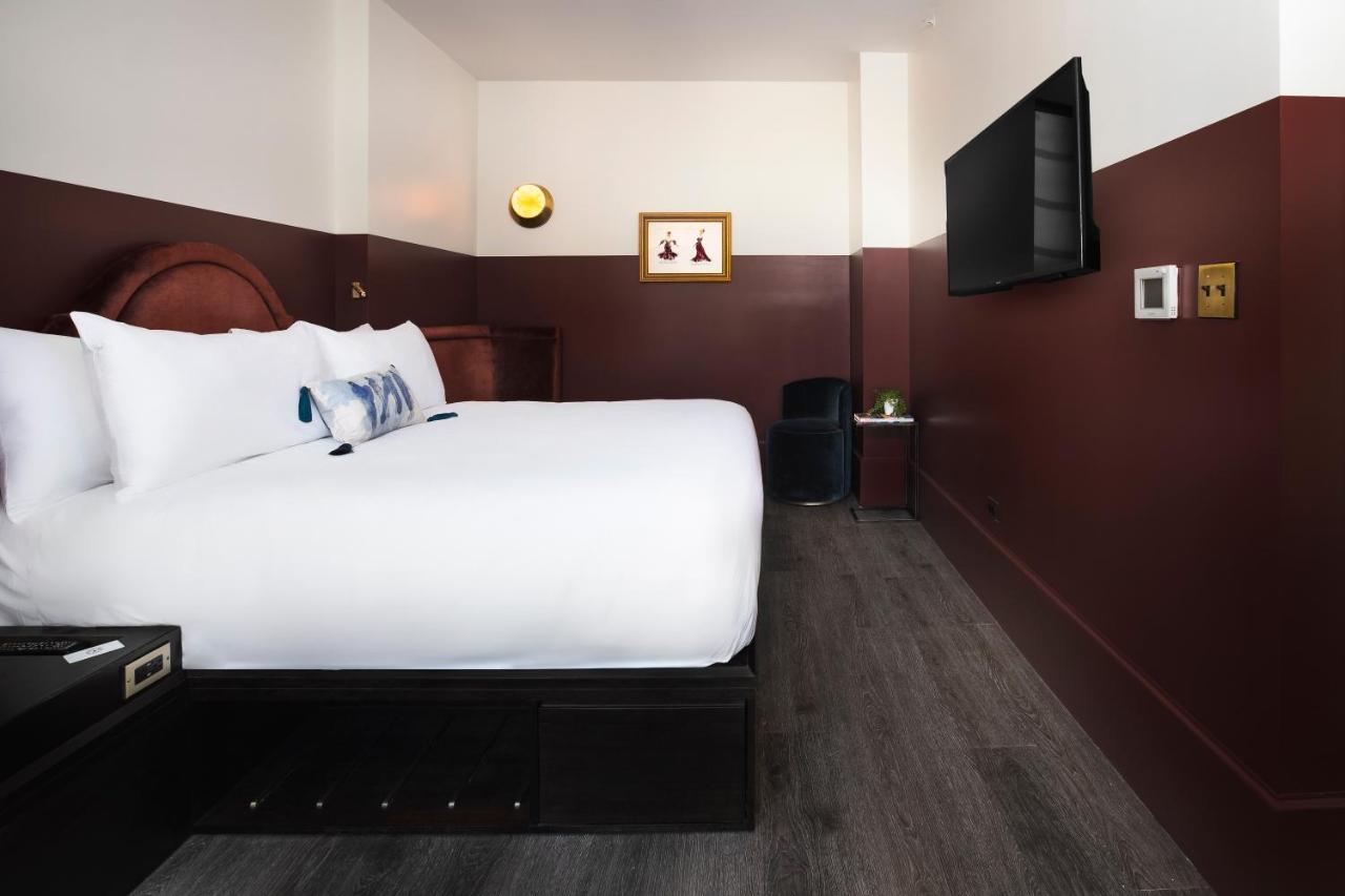 Hotel Civilian 4*