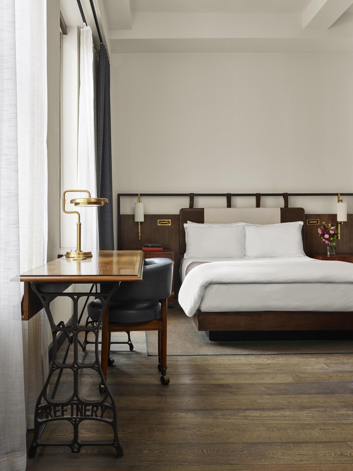 Refinery - Hotel 5*