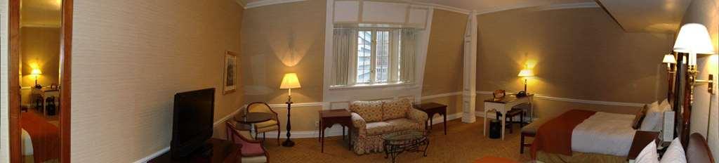 The Wall Street Hotel